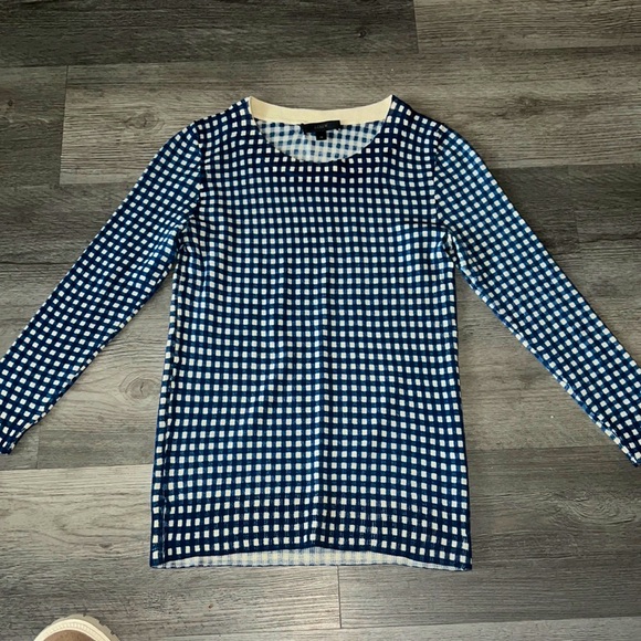 J. Crew Sweaters - J CREW GINGHAM STYLE SWEATER TEE